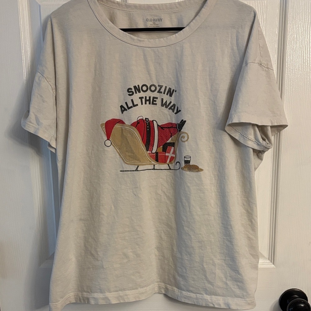 Santa Graphic Tee